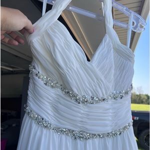 Beautiful wedding dress. Halter top. Size 14